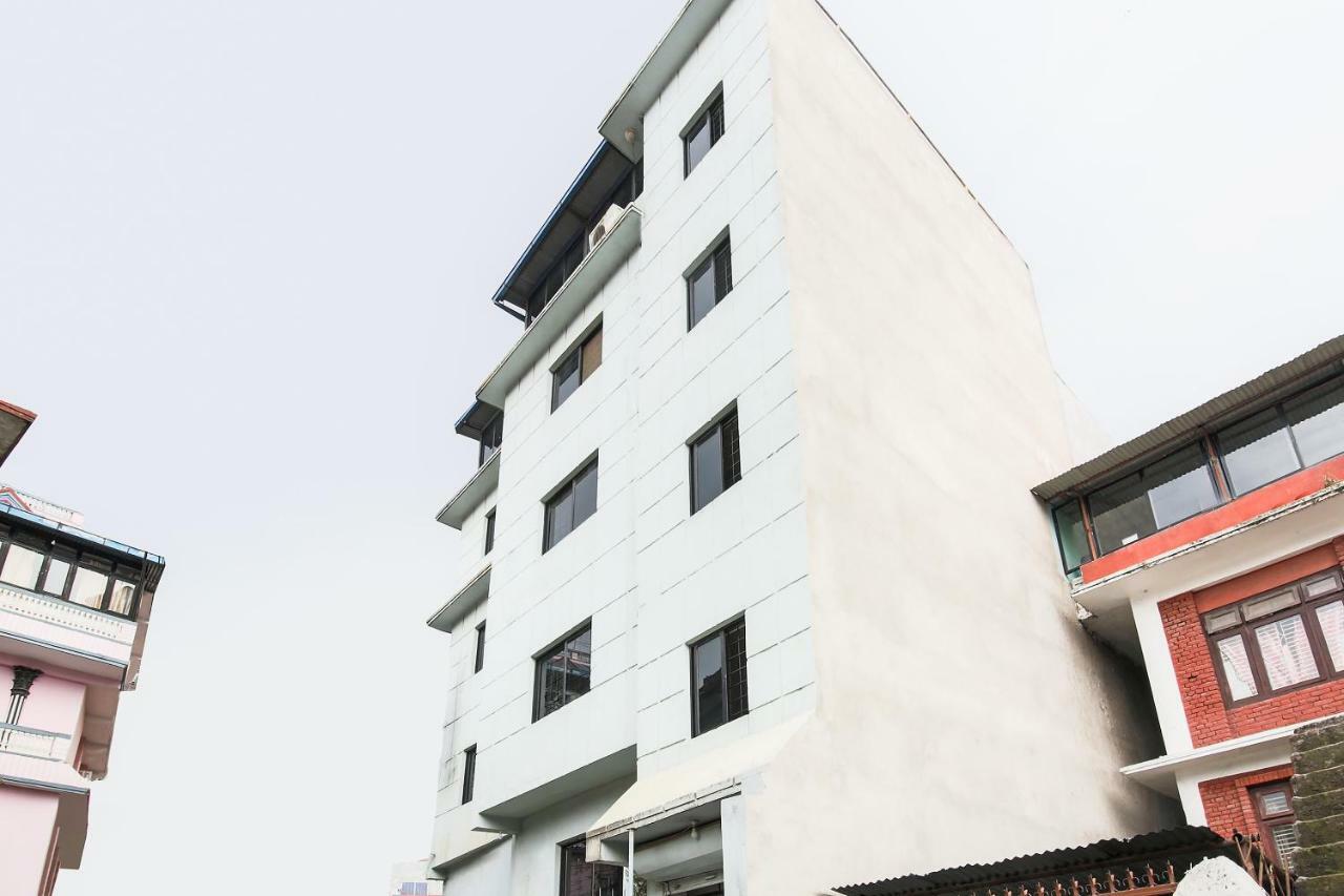 Oyo 358 Hotel Rose Star Kathmandu Exterior foto