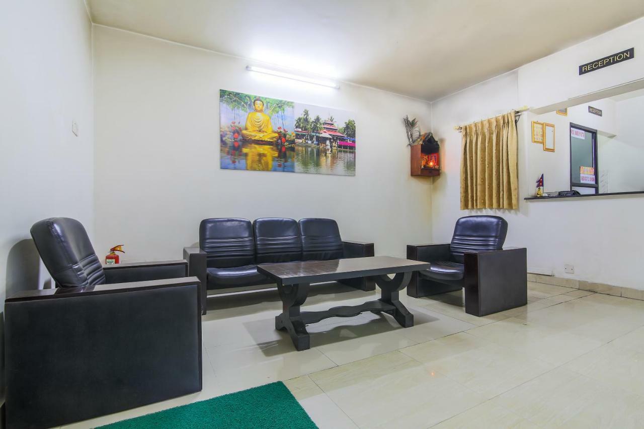 Oyo 358 Hotel Rose Star Kathmandu Exterior foto